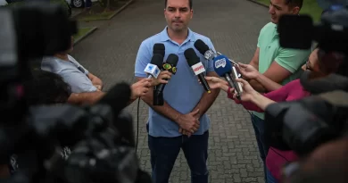 Flávio se diz ‘estarrecido’ com algumas lideranças ‘surgidas da costela’ de Bolsonaro