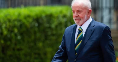 Lula elogia condição de Gleisi para ser ministra, mas diz que não há nada definido