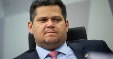 Votar impeachment de ministros do STF no Senado só causaria problemas, diz Alcolumbre