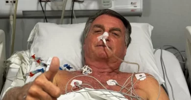 Bolsonaro segue sem movimentos intestinais há duas semanas e permanece na UTI