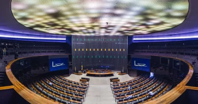 Divisão sobre tempo de mandato de senador deve adiar PEC que acaba com reeleição