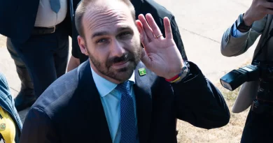 STF abriu inquérito contra Eduardo Bolsonaro após se queixar de inação no Itamaraty