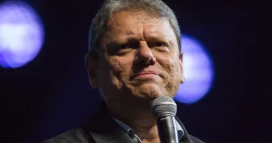 Assembleia vota reajuste de 9,67% no salário de Tarcísio e de 5% para os servidores