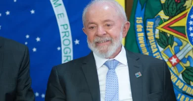 Lula cumprimenta Leão 14 e pede continuidade da linha de Francisco