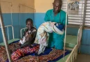 Meio milhão de crianças morrem anualmente na África por falta de vacinas