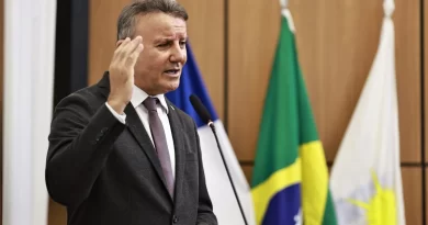 Prefeito de Palmas é alvo da PF em operação sobre venda de sentenças no STJ