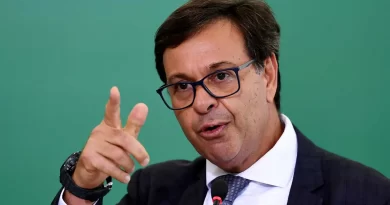 Ex-ministro Gilson Machado é preso pela PF