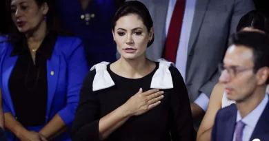 Tem que ir para a porta do STF, meu amor’, diz Michelle sobre julgamento