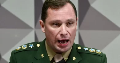 PGR pediu prisão de Cid após viagem de familiares do militar aos EUA
