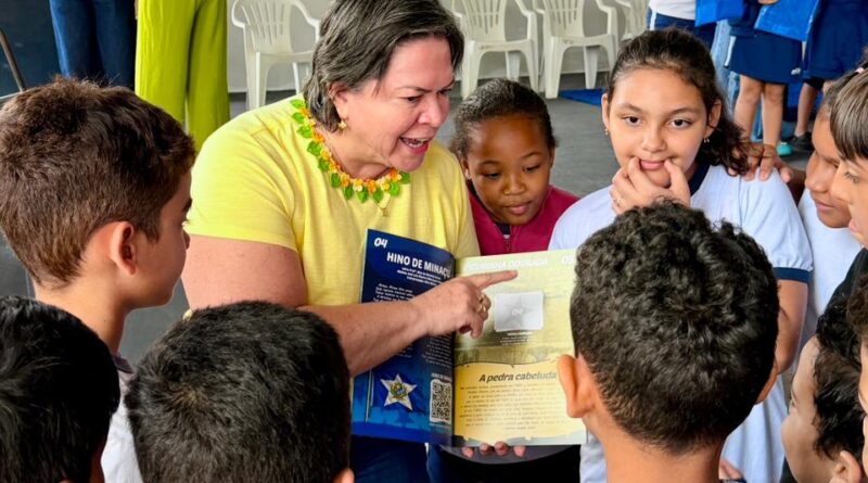 Nos 50 anos de Minaçu, Câmara dá um show pedagógico de civismo e memória ao resgatar, em crianças, orgulho de pertencer
