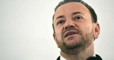 Cúpula do PT exclui polêmicas de encontro do partido para evitar desgaste de Lula na pré-campanha