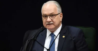 Fachin suspende decisão que proibia venda de bens do DF para cobrir rombo do Master no BRB