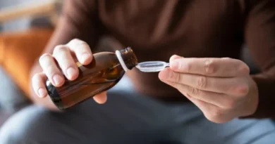 Anvisa manda retirar do mercado substância usada em xaropes para tosse