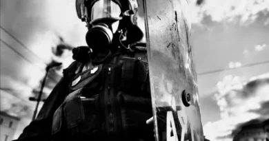 Idoso de 89 anos é preso em Atenas após ataques a tiros