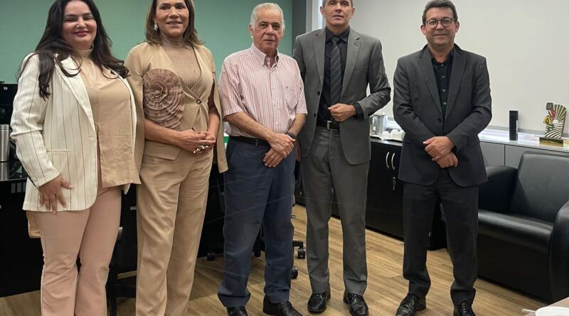 Comitiva de Minaçu vai a Brasília e pede celeridade na construção do IFG no município