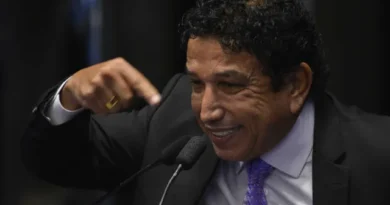 Magno Malta dá tapa na cara de técnica durante exame no DF: “Imunda”