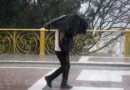 Inmet emite alertas amarelo e laranja para chuvas intensas e vendaval em 24 Estados
