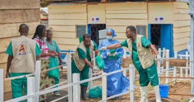 Mortes por ebola chegam a 438 na República Democrática do Congo