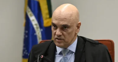 Moraes marca para o dia 28 depoimento de Flávio em investigação de calúnia contra Lula