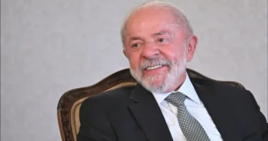Lula ironiza Milei após ser criticado por presidente da Argentina
