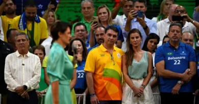 Acionada após crise com Michelle, mulher de Flávio Bolsonaro foi denunciada no caso da ‘rachadinha’