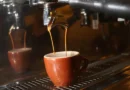 O que acontece no corpo quando bebemos café (e quando paramos de tomar)