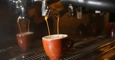 O que acontece no corpo quando bebemos café (e quando paramos de tomar)