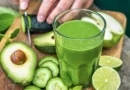 Cardiologista revela as 5 bebidas saudáveis que evita ingerir