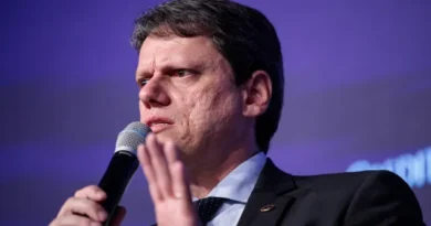 Tarcísio defende apuração da polícia de SP sobre ‘Dark Horse’ e confirma envio de provas à PF