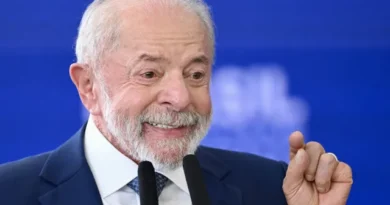 Lula defende submarino nuclear e diz que Brasil não pode ficar ‘de cabeça baixa a vida inteira’