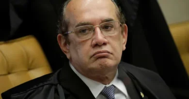 Gilmar Mendes quer identificação de ministros citados no caso Master