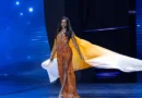 Miss Jamaica processa Miss Universo após queda que deixou sequelas