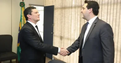 Justiça proíbe Moro de dizer que foi aliado de Ratinho Junior