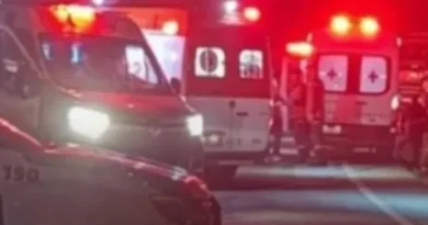 Ônibus de turismo tomba no Espírito Santo e deixa três mortos e 44 feridos