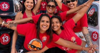 COLUNA STYLO: Vermelhou Minaçu