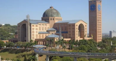 Santuário de Aparecida terá missas, consagração e procissão no feriado