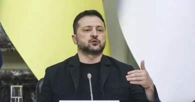 Zelensky faz alerta sobre riscos de reunião entre EUA, Rússia e China
