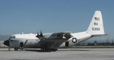 Por que um avião militar dos EUA pousou no Brasil? Veja o que se sabe