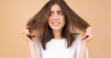 Calor e umidade deixam o cabelo com frizz? Veja como evitar o problema